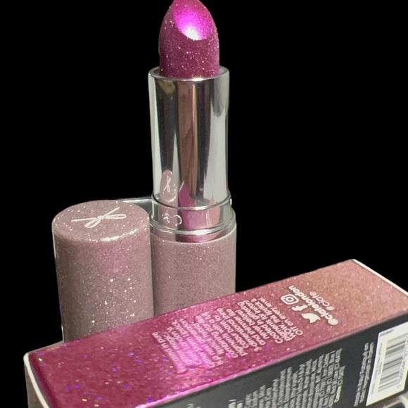 Metallic Glitter Lipstick - Picture 14 of 17